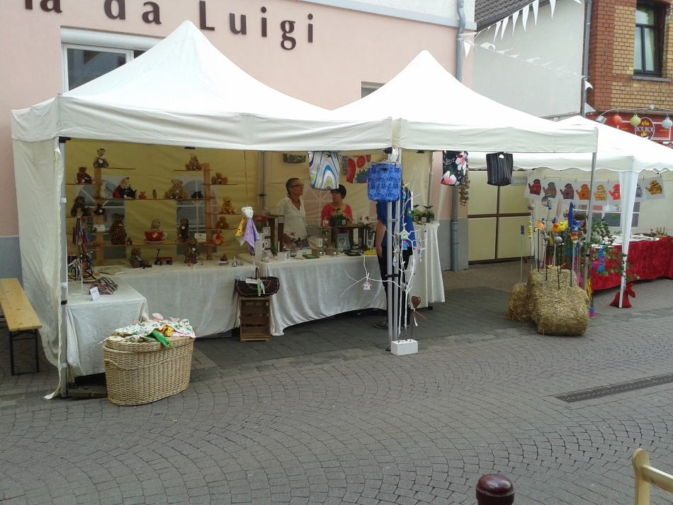 (c) Mainz-Bretzenheim.de K�nstlermarkt