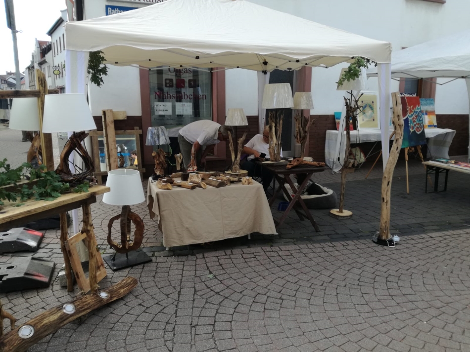 (c) Mainz-Bretzenheim.de K�nstlermarkt