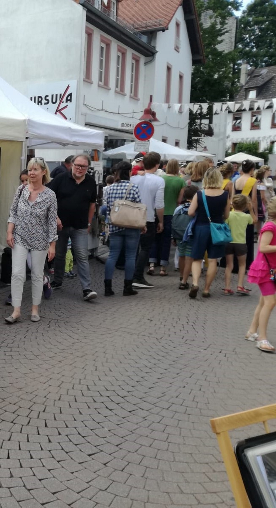 (c) Mainz-Bretzenheim.de K�nstlermarkt