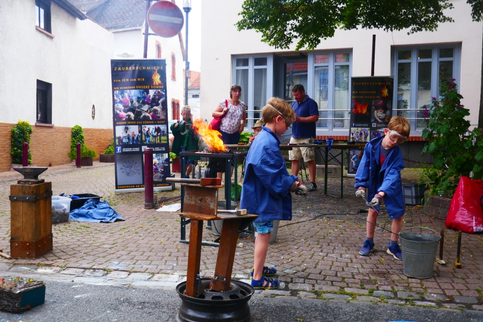 (c) Mainz-Bretzenheim.de K�nstlermarkt