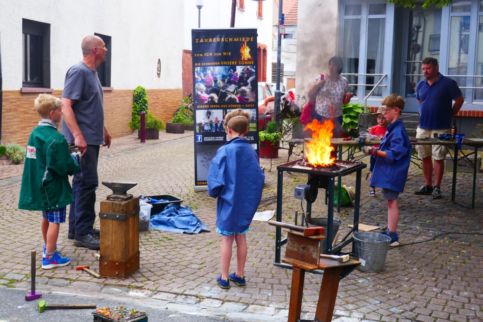 (c) Mainz-Bretzenheim.de K�nstlermarkt