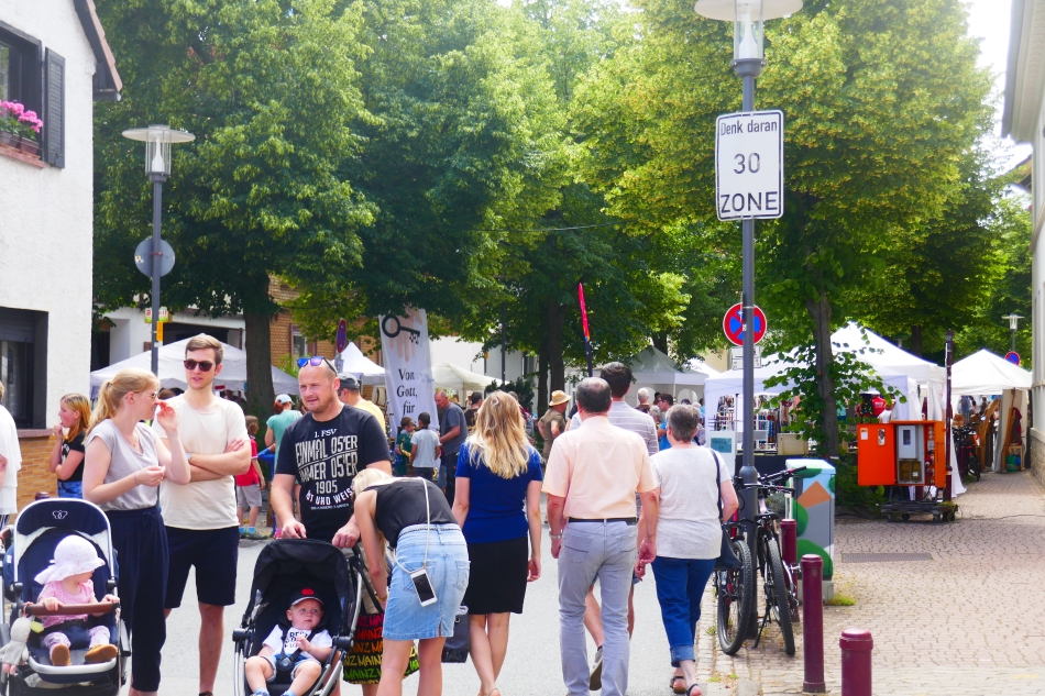 (c) Mainz-Bretzenheim.de K�nstlermarkt